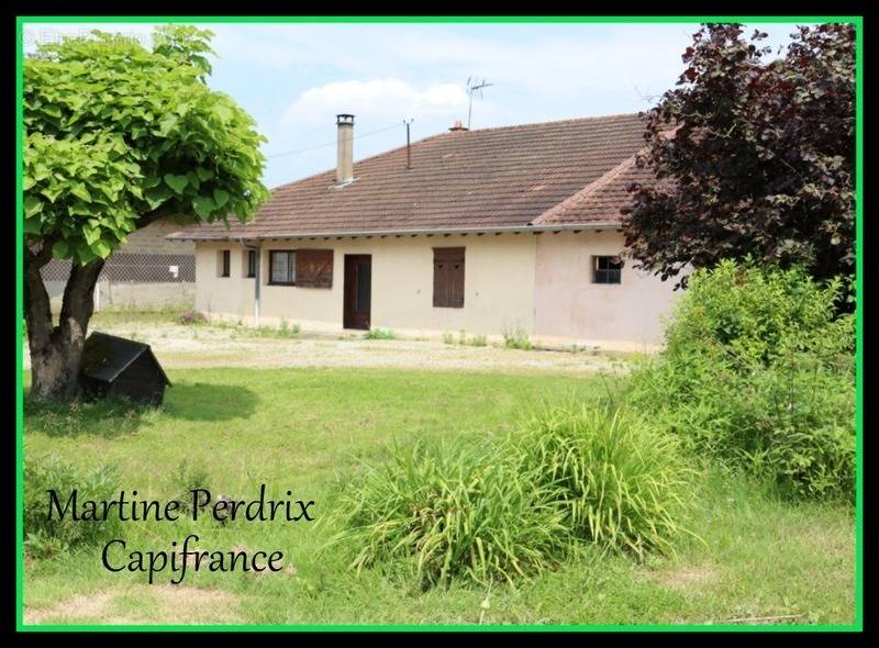 Maison à SAINT-JULIEN-SUR-REYSSOUZE