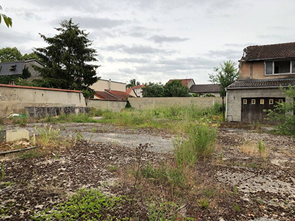 Terrain à EPERNAY