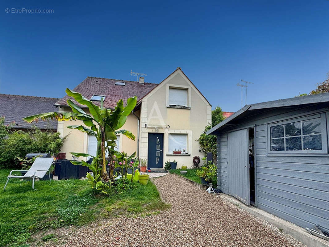 Maison à SAINT-GERMAIN-LES-ARPAJON