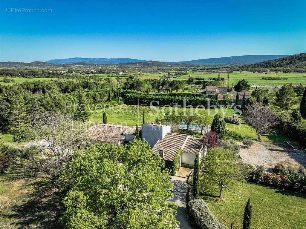 Maison à GORDES