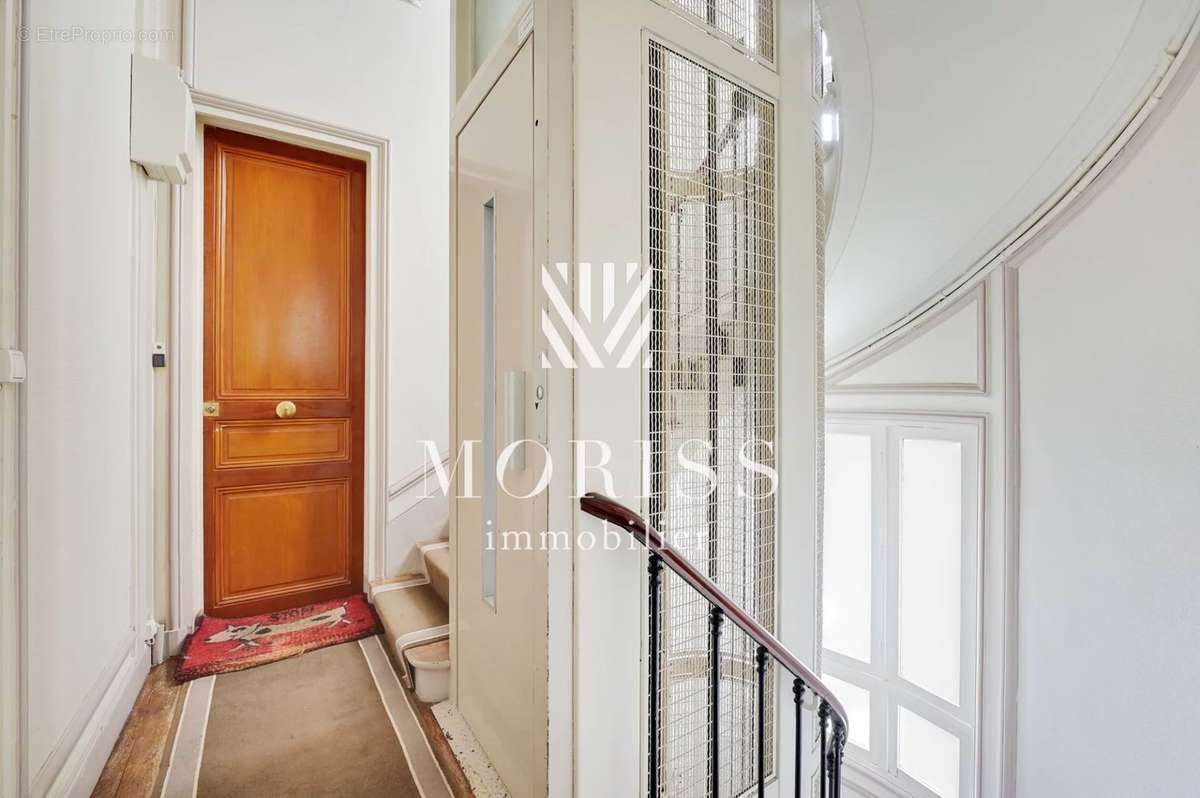 Appartement a louer paris-17e-arrondissement - 2 pièce(s) - 53 m2 - Surfyn