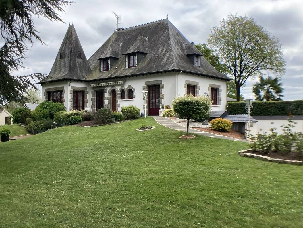 Maison à BAIN-DE-BRETAGNE