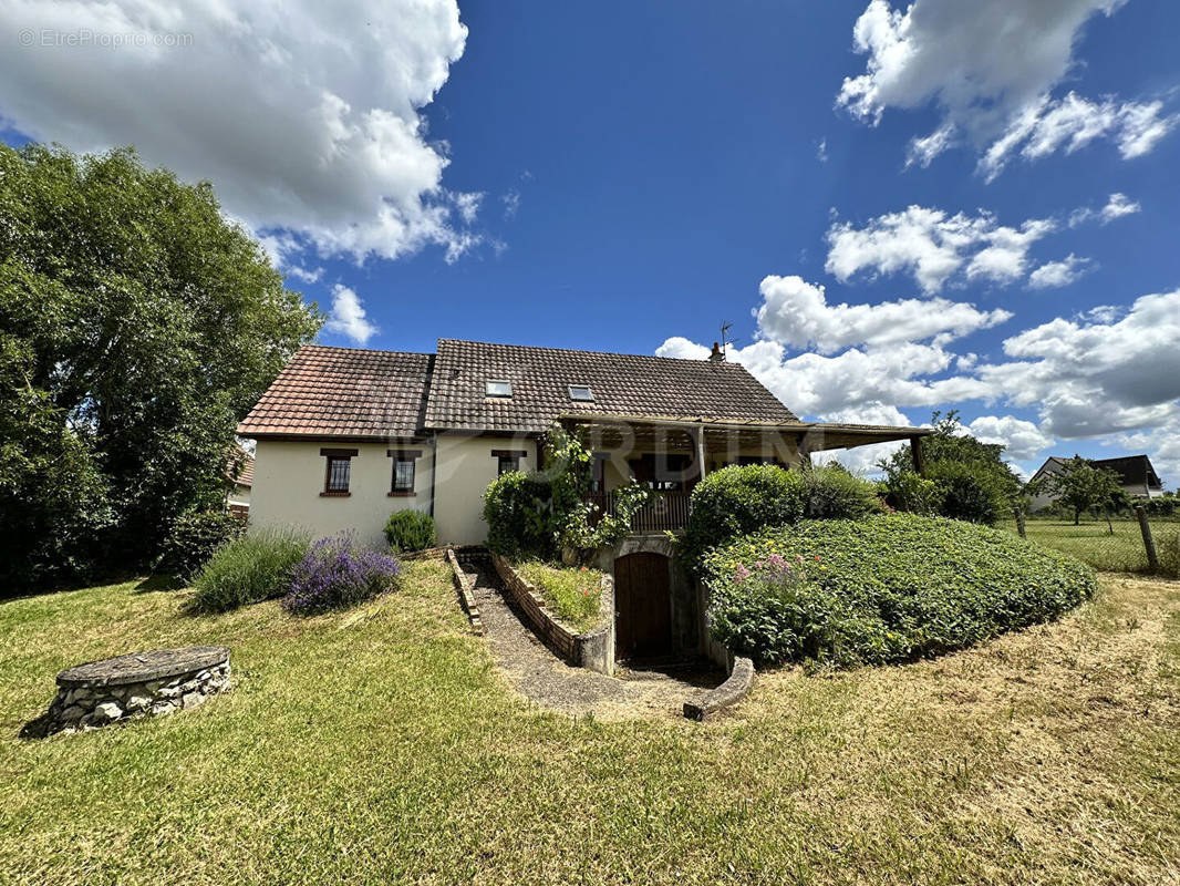 Maison à COSNE-COURS-SUR-LOIRE