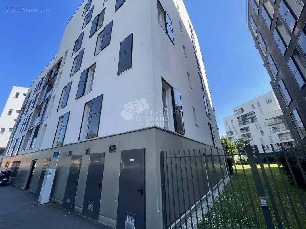 Appartement à IVRY-SUR-SEINE