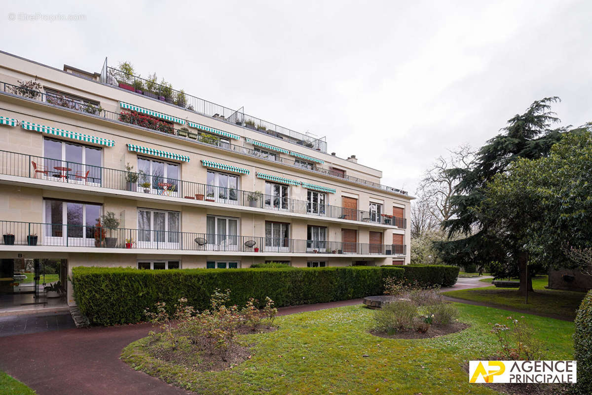 Appartement à MAISONS-LAFFITTE