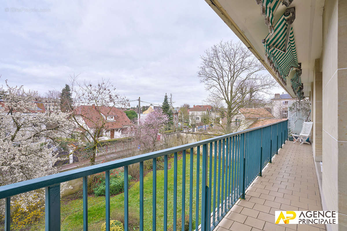 Appartement à MAISONS-LAFFITTE