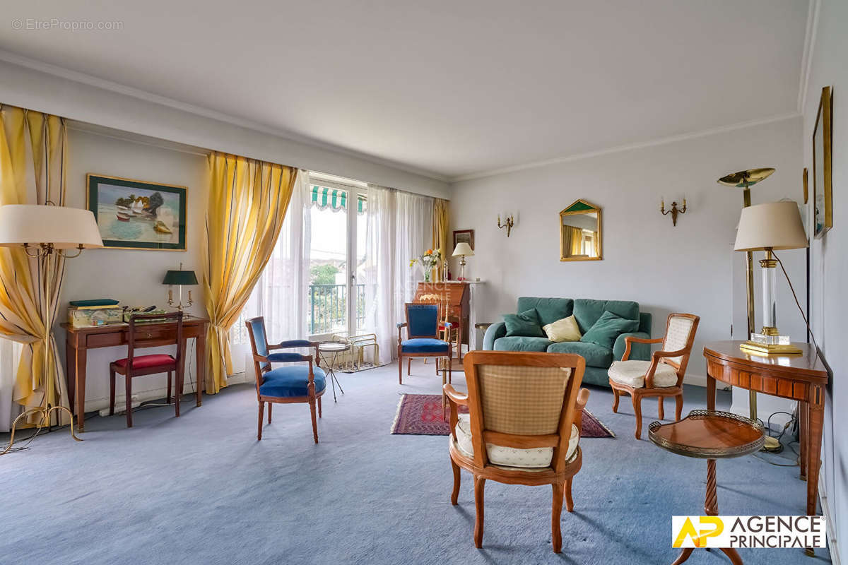 Appartement à MAISONS-LAFFITTE