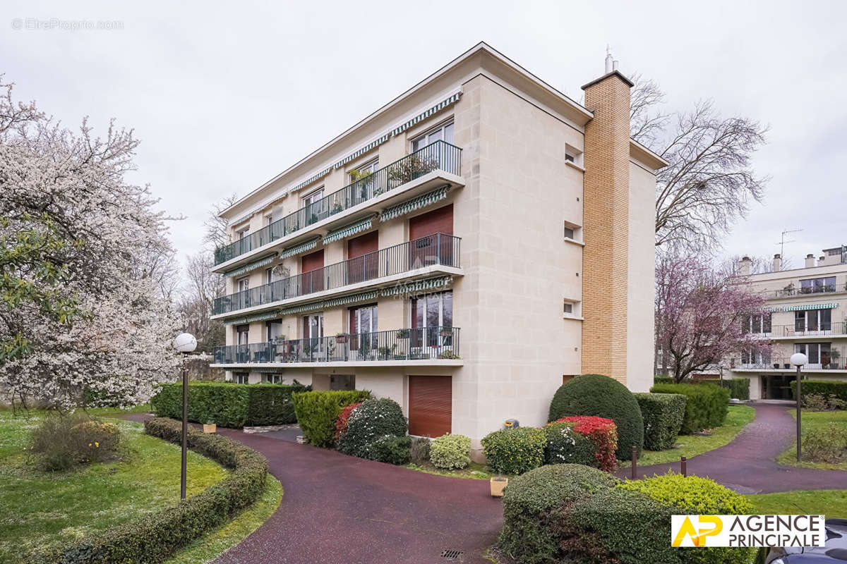 Appartement à MAISONS-LAFFITTE