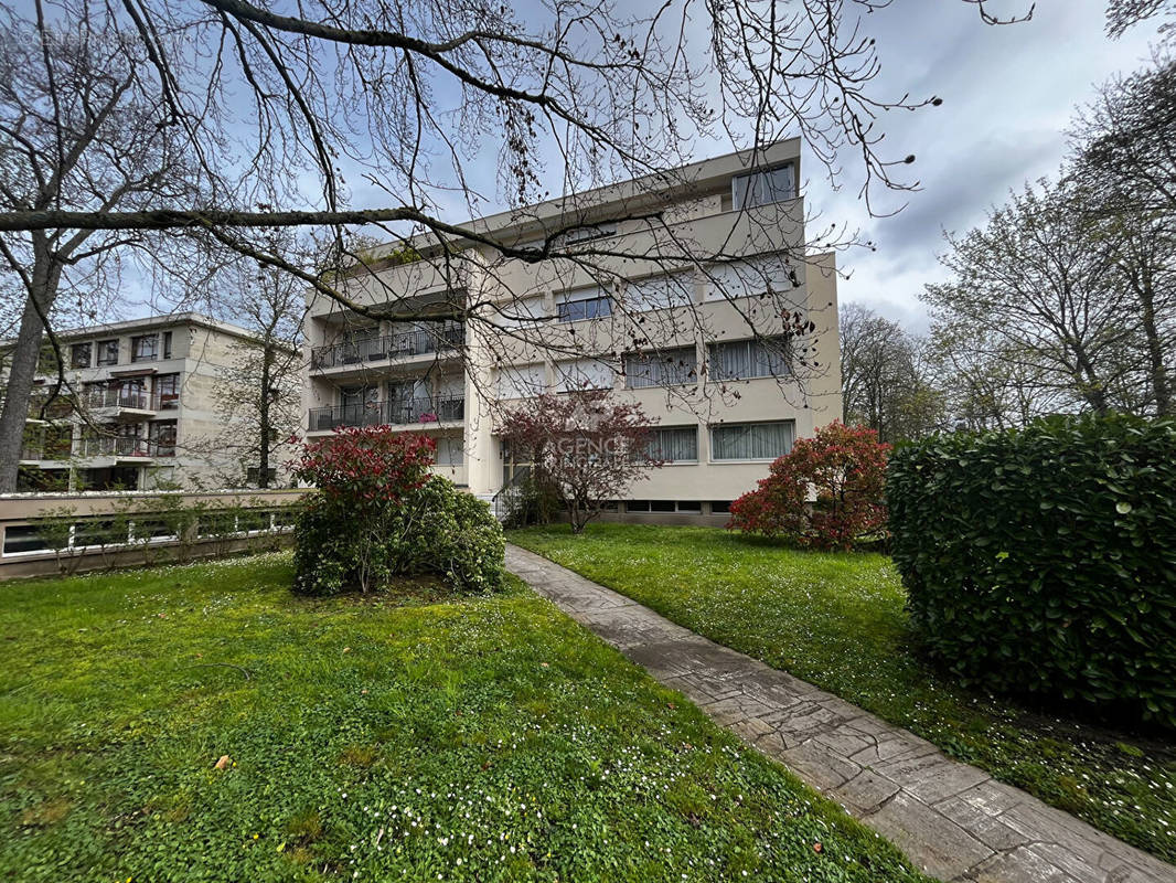 Appartement à MAISONS-LAFFITTE