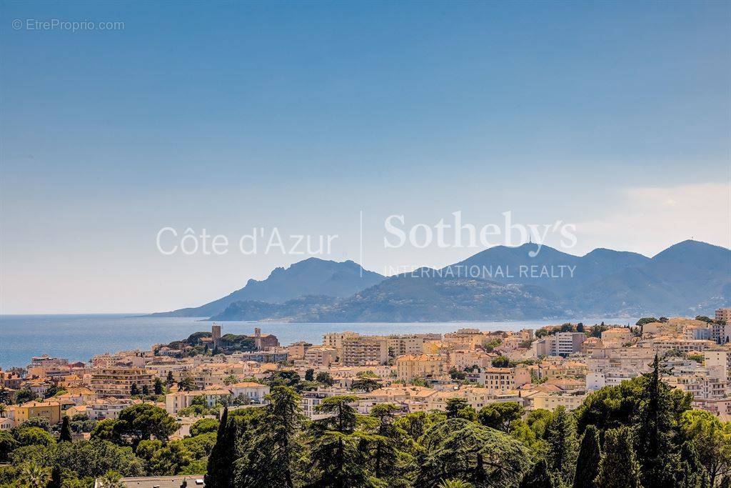 Appartement à CANNES