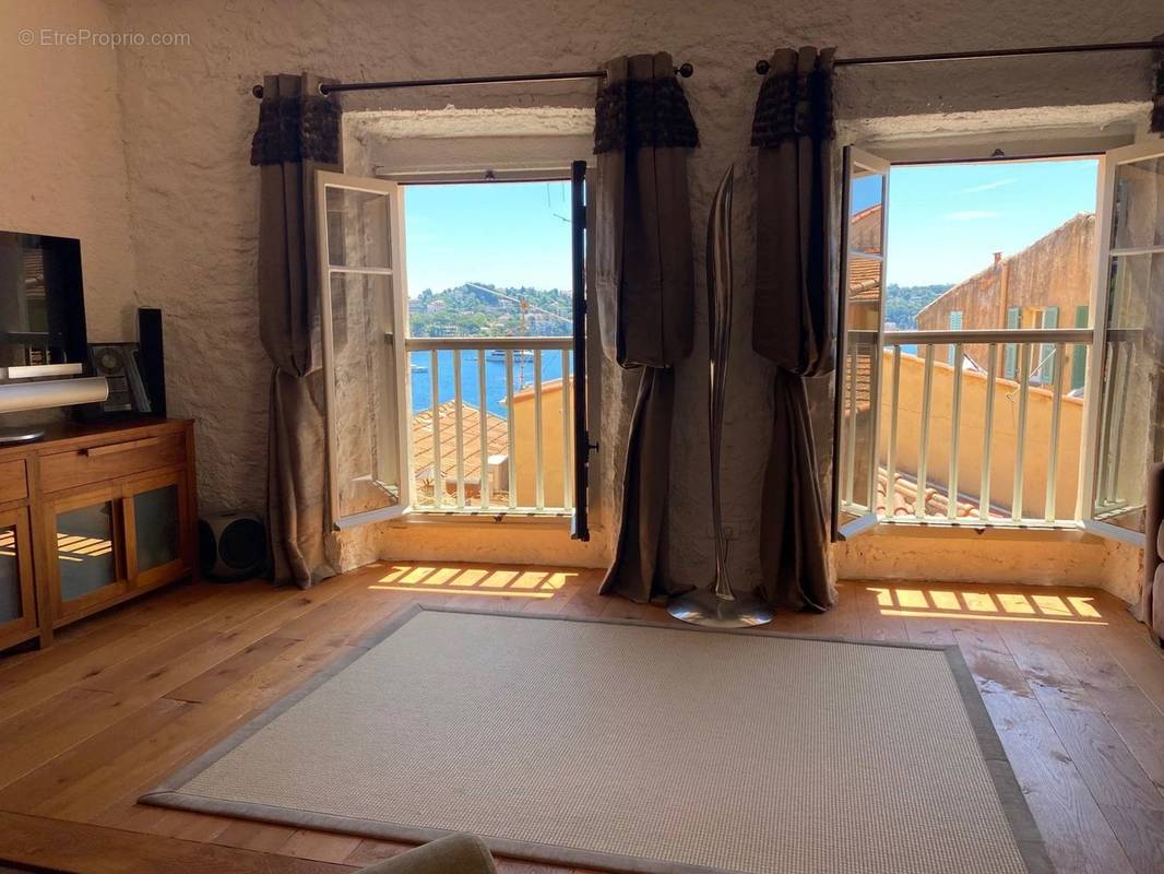 Appartement à VILLEFRANCHE-SUR-MER