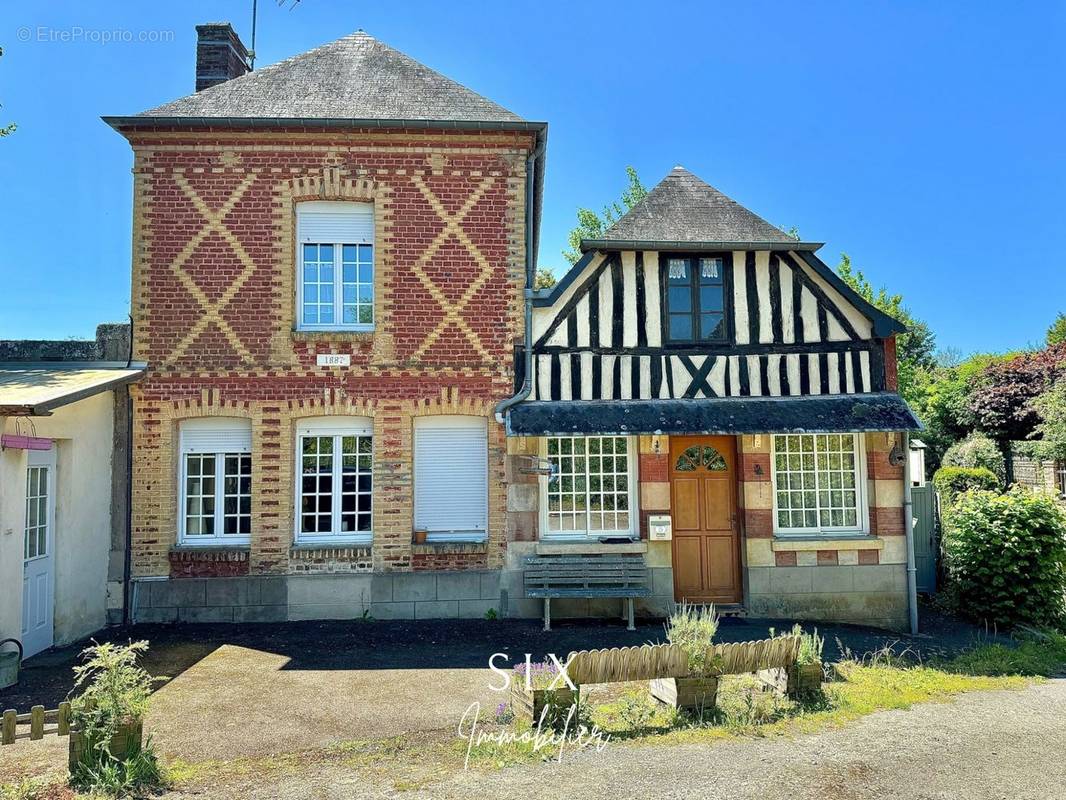 FACADE MAISON - Maison à DEAUVILLE