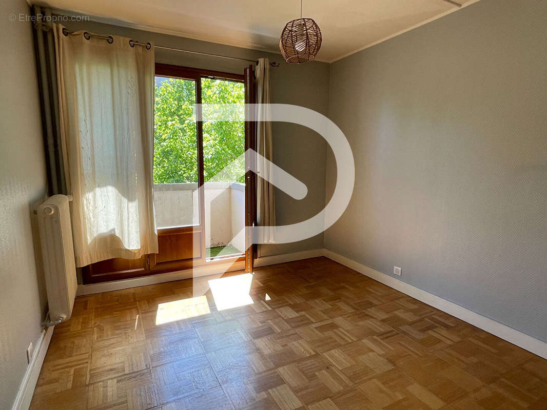 Appartement à CHAMPIGNY-SUR-MARNE