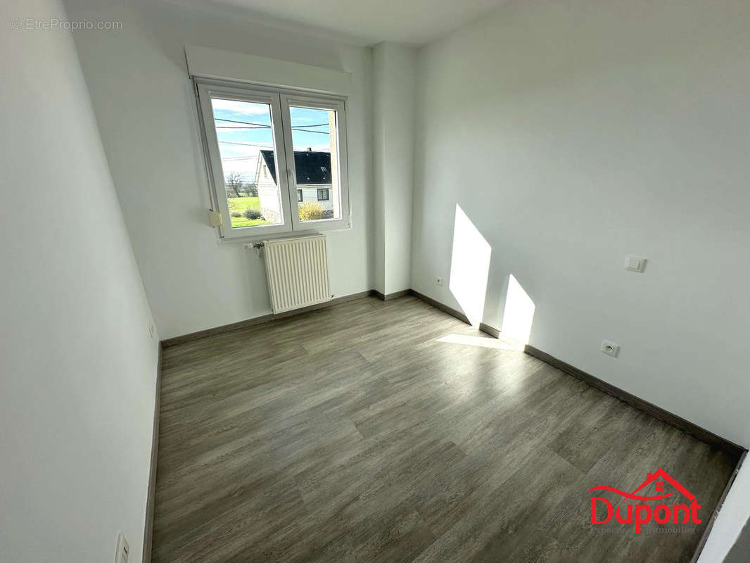 Appartement à RENWEZ