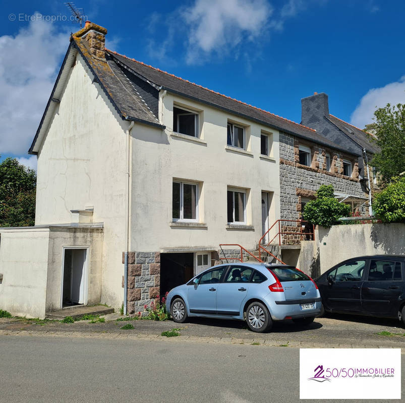 Maison à CAMLEZ