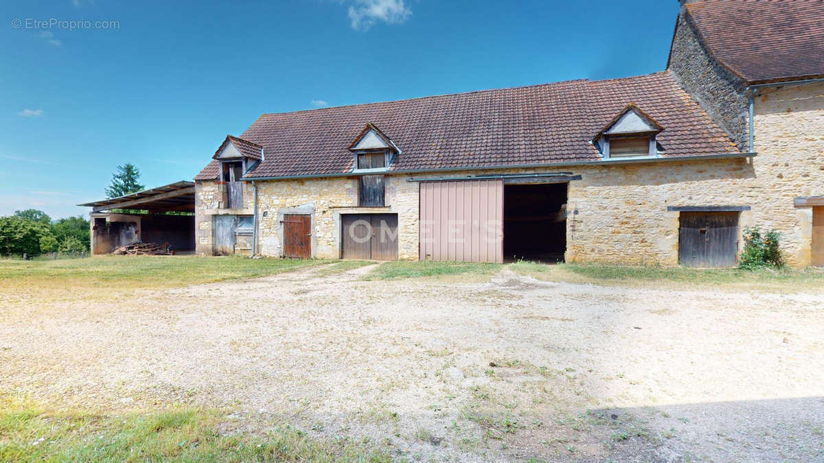 Maison à SAINT-AUBIN-DE-NABIRAT