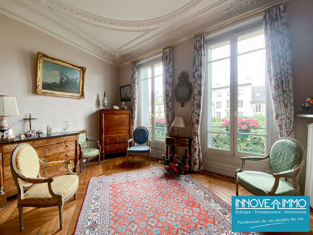 Appartement à VERSAILLES