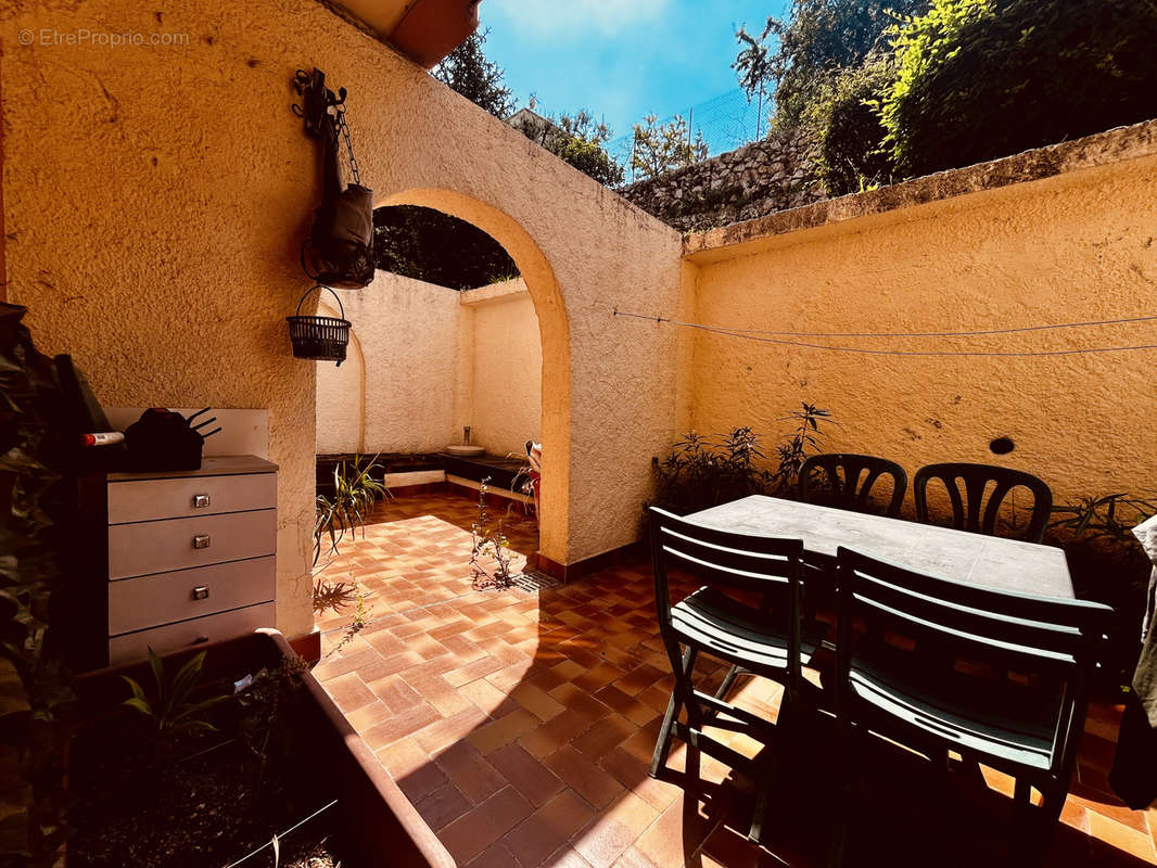 Appartement à ROQUEBRUNE-CAP-MARTIN