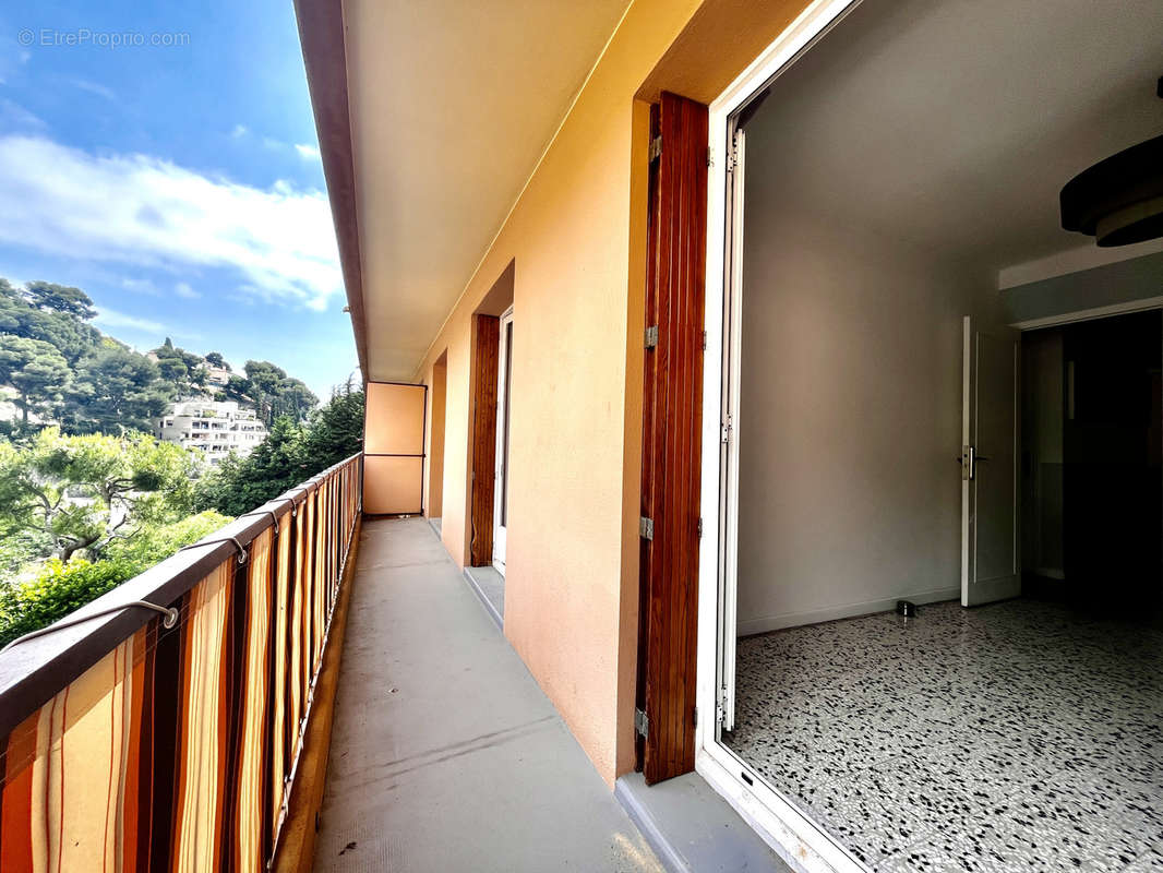 Appartement à ROQUEBRUNE-CAP-MARTIN