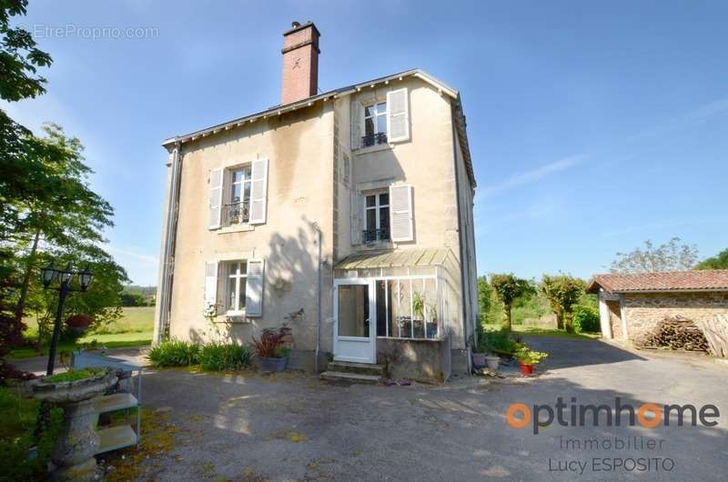 Maison à SAINT-BRICE-SUR-VIENNE