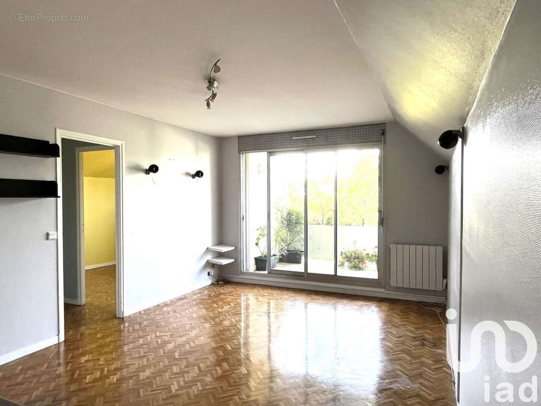 Photo 2 - Appartement à SAINT-MAUR-DES-FOSSES