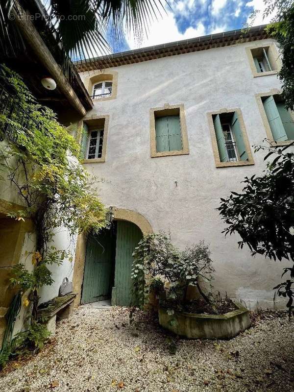 Maison à SAINT-THIBERY