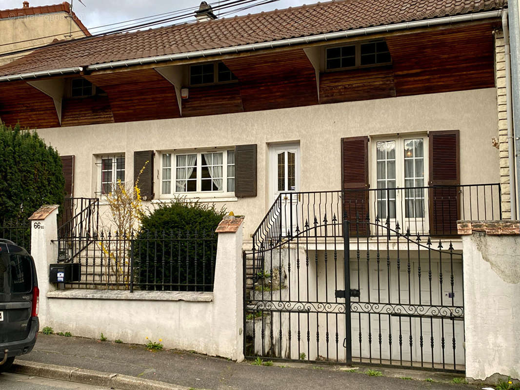 Maison à NEUILLY-PLAISANCE