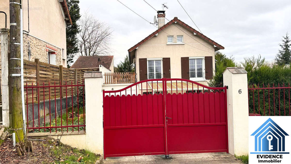 Maison à TORCY