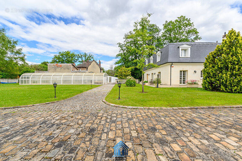 Maison à POMPONNE