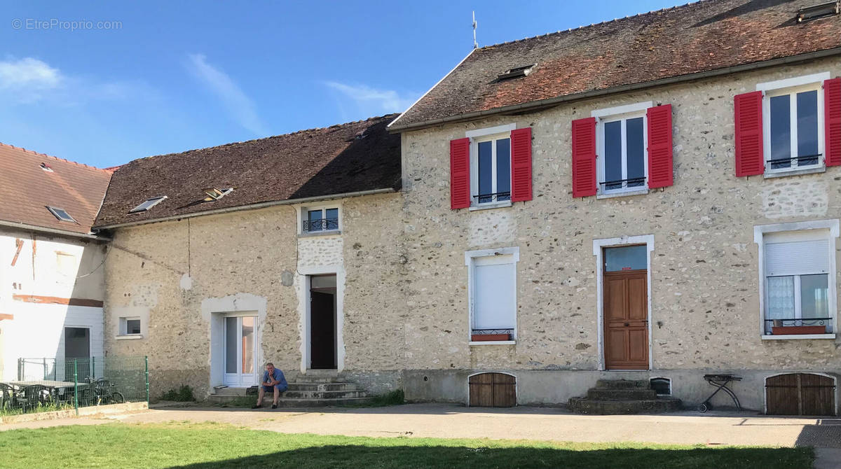 Appartement à LA CHAPELLE-MOUTILS