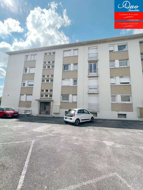 Appartement à SAINTE-SAVINE