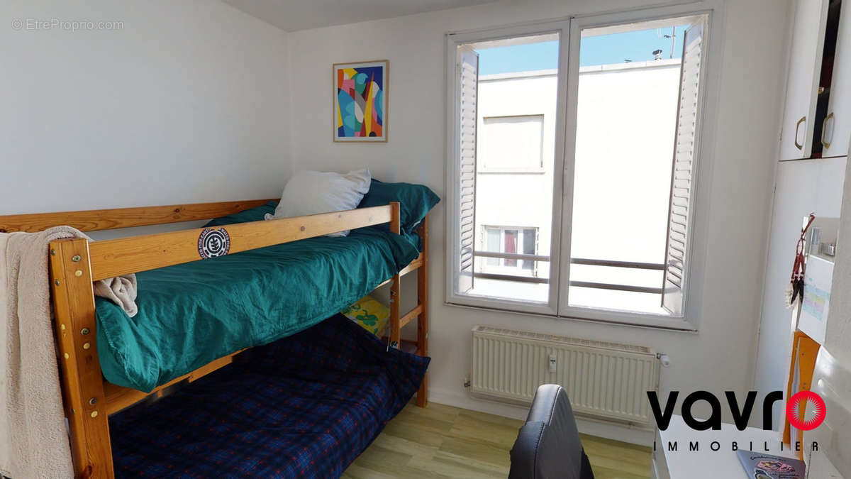 CH 1 - Appartement à LYON-8E