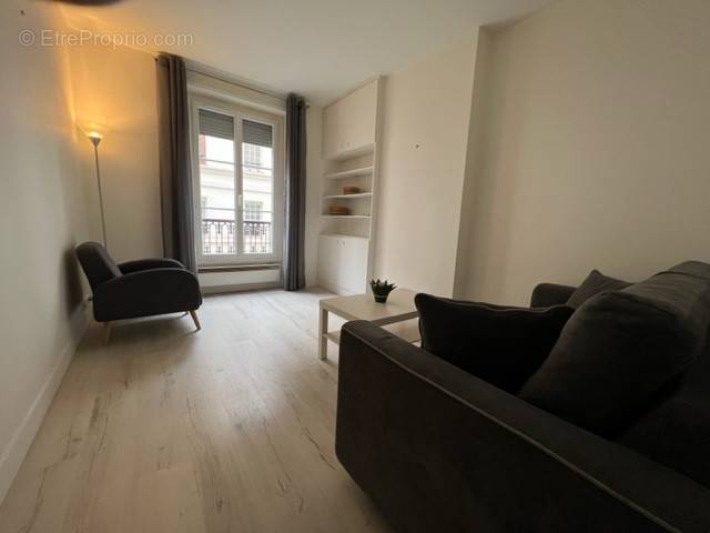 Appartement à PARIS-7E