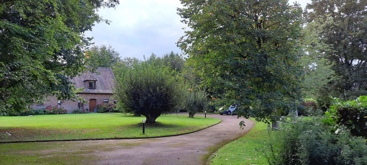 4148 (44) - Maison à HESDIN