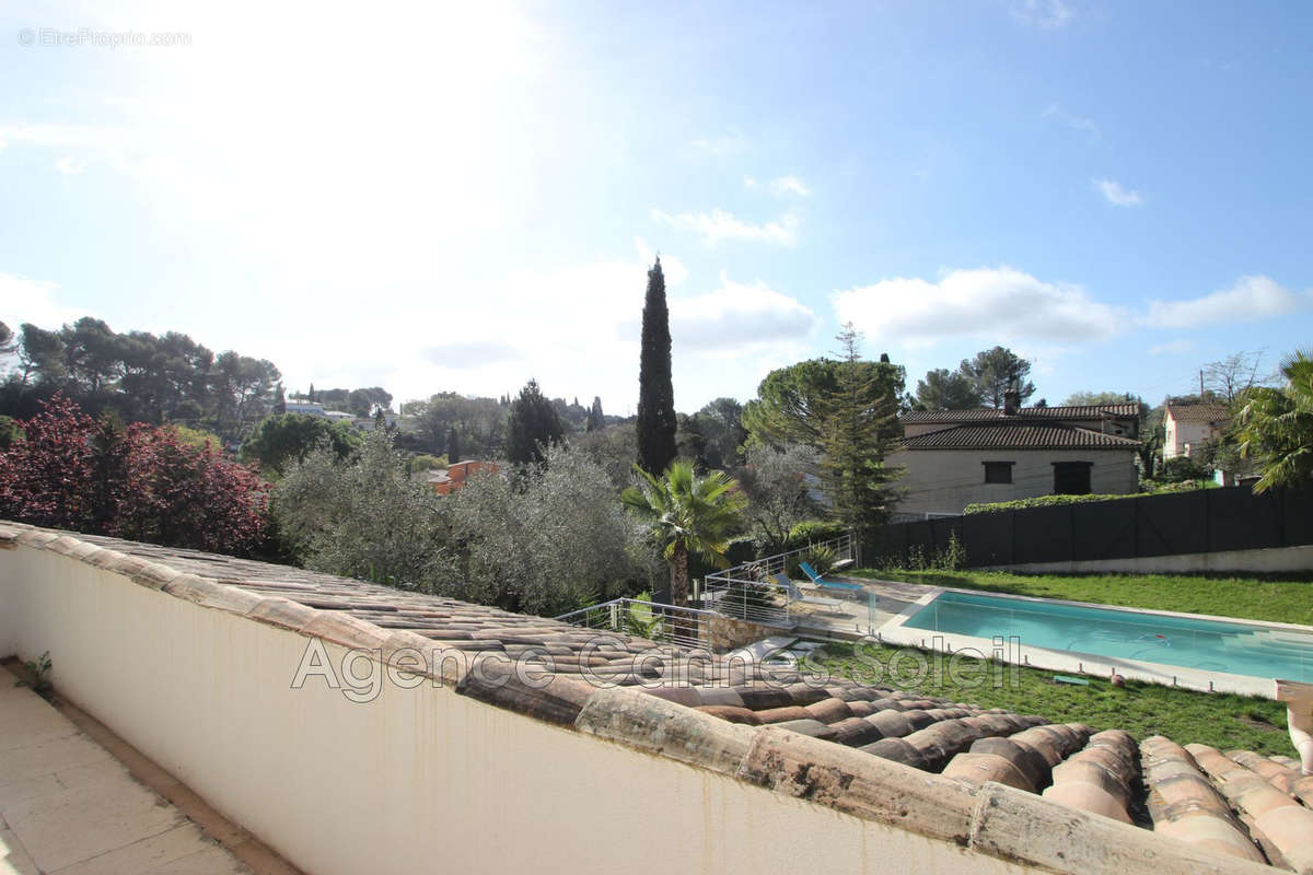 Maison à MOUGINS