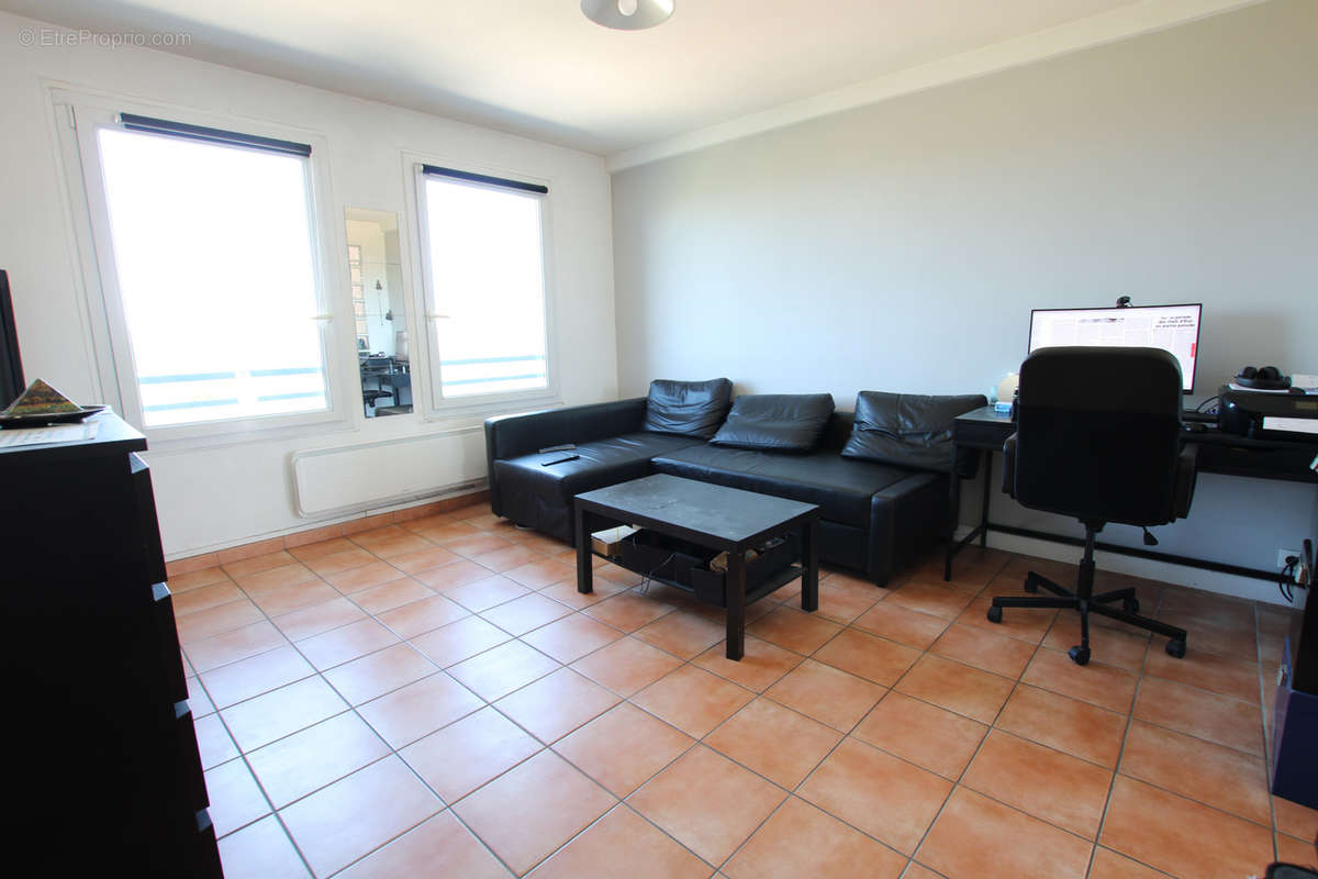 Appartement à MARSEILLE-8E