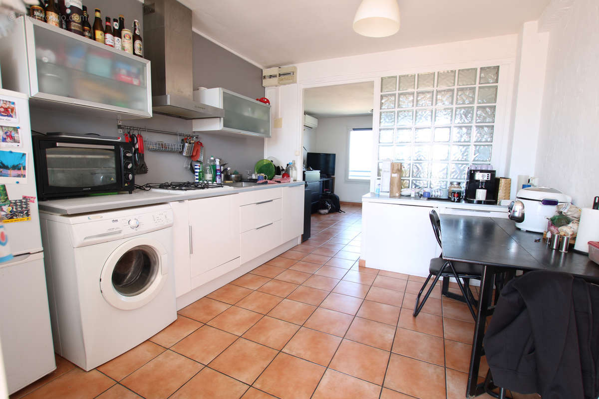 Appartement à MARSEILLE-8E