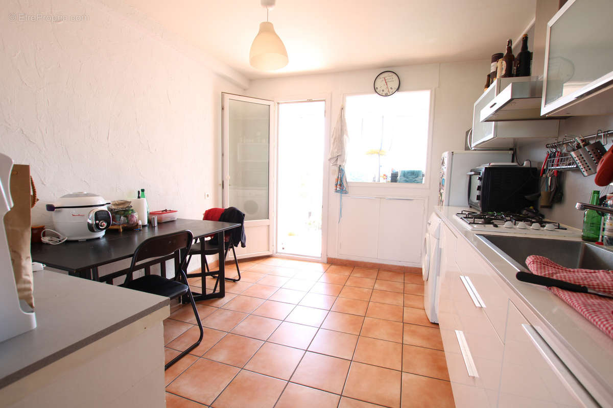 Appartement à MARSEILLE-8E