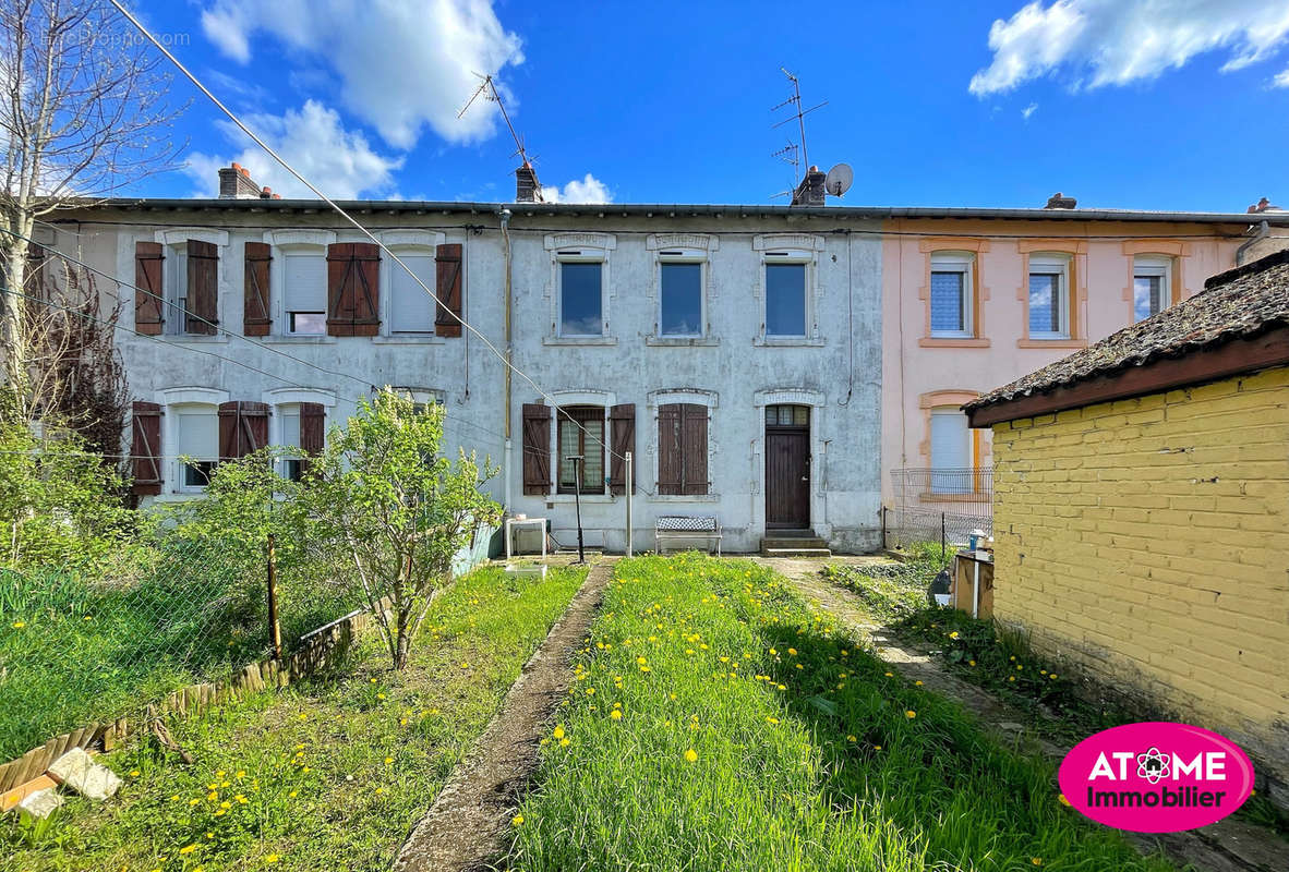 Appartement à AUBOUE