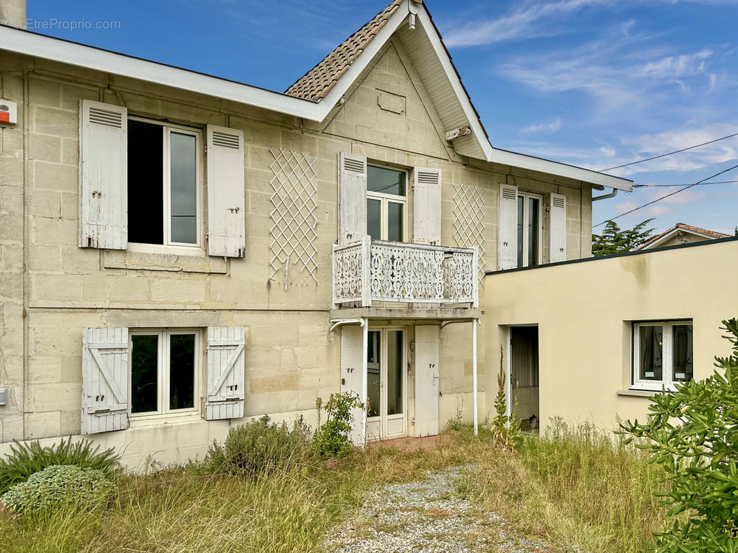 Maison à SAINT-SULPICE-ET-CAMEYRAC