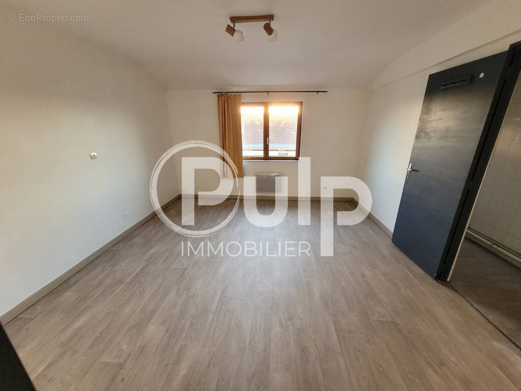 Appartement à MONTIGNY-EN-GOHELLE