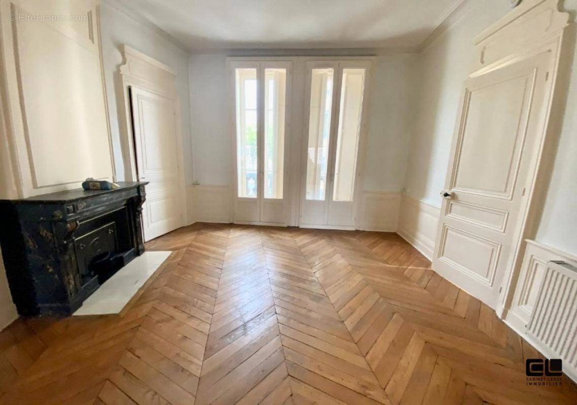 Appartement à LYON-9E