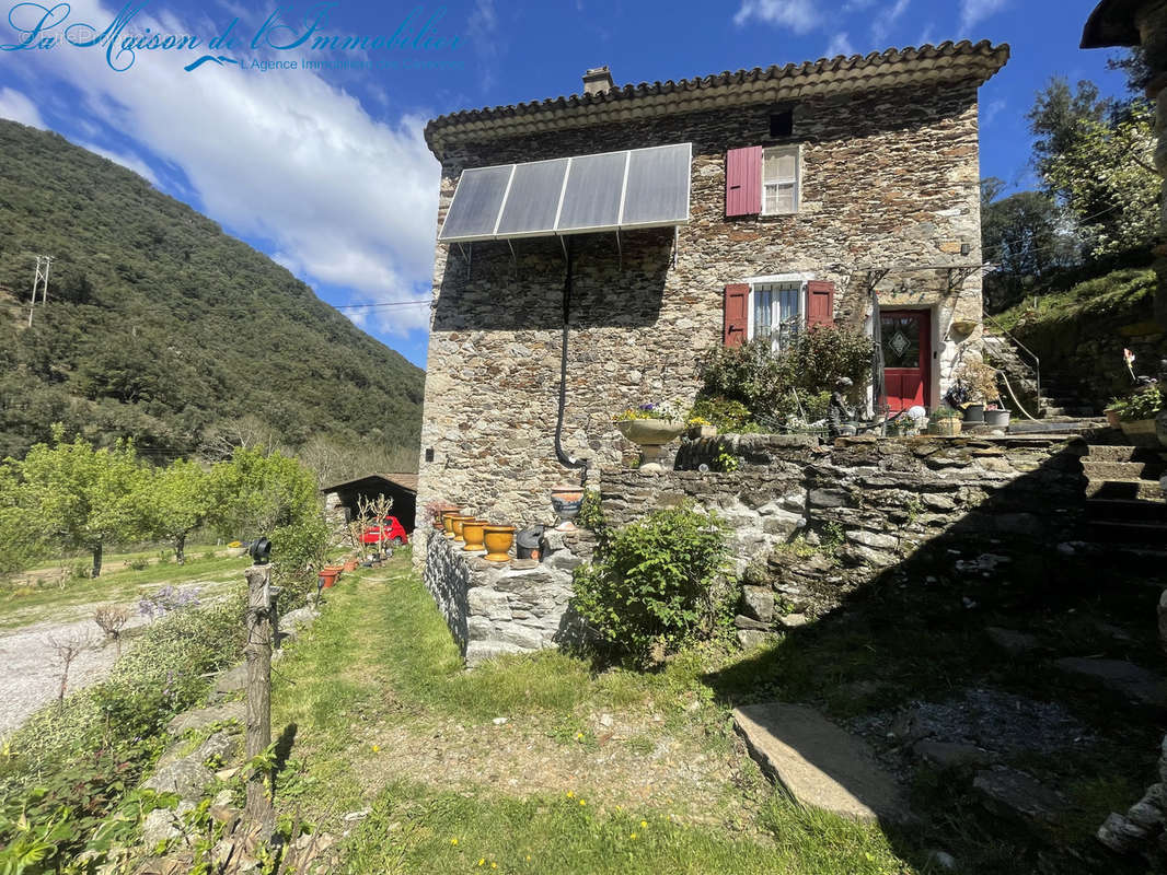 Maison à L&#039;ESTRECHURE