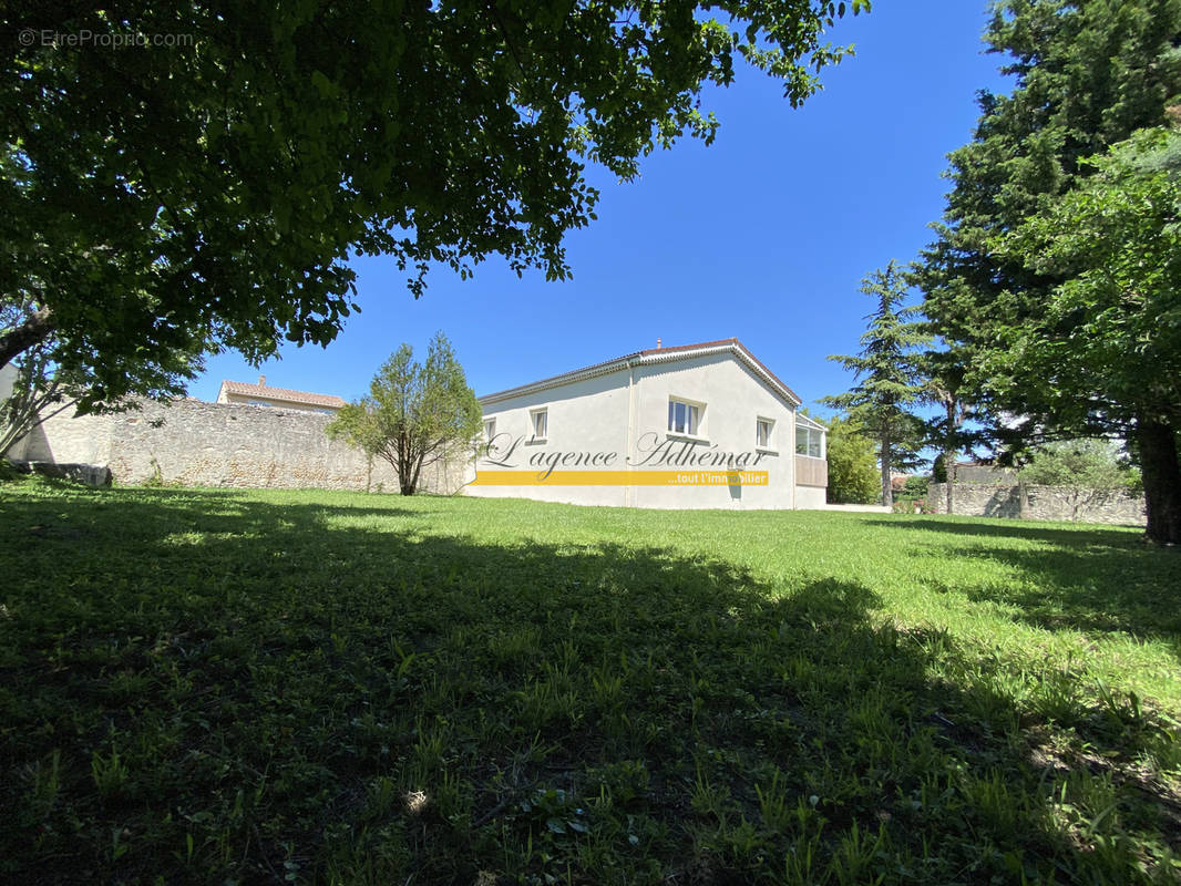 Maison à MONTELIMAR