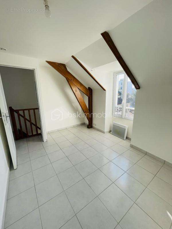 Appartement à CHAMPAGNE-SUR-SEINE