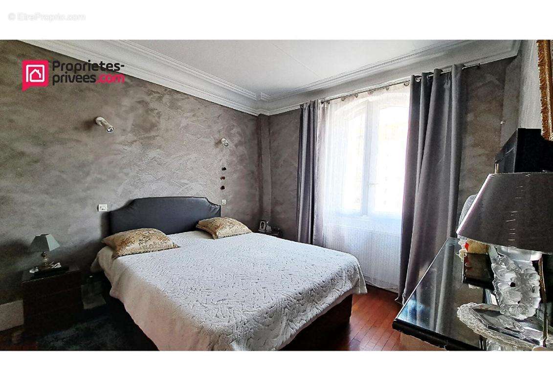 Appartement à SURESNES