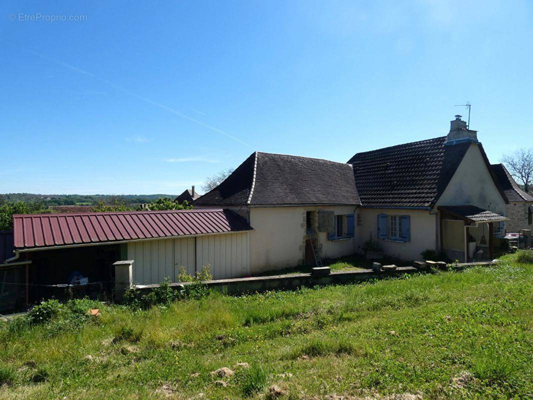 Maison à HAUTEFORT