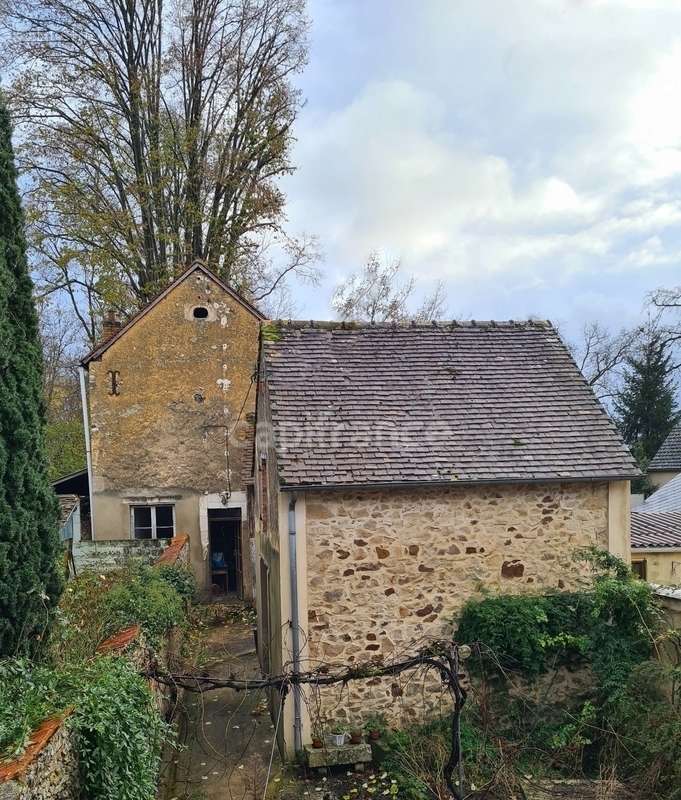 Maison à CERANS-FOULLETOURTE