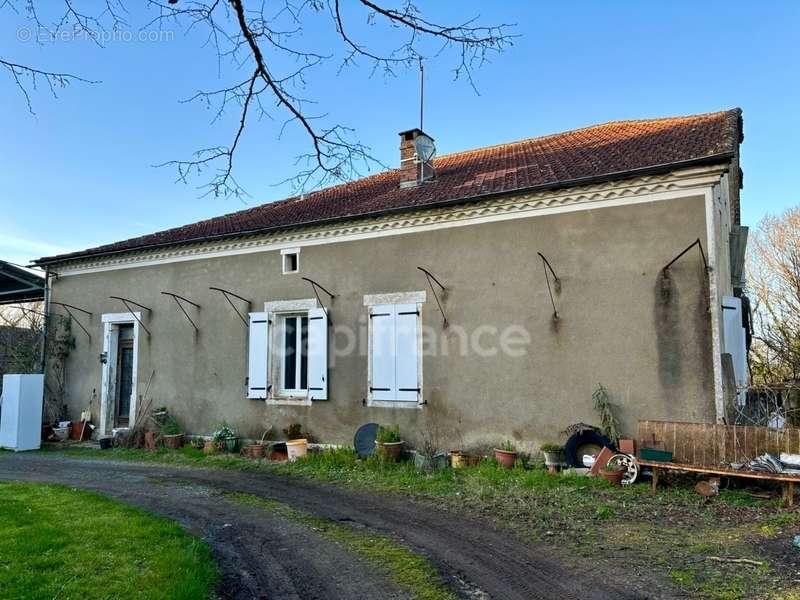 Maison à NOGARO