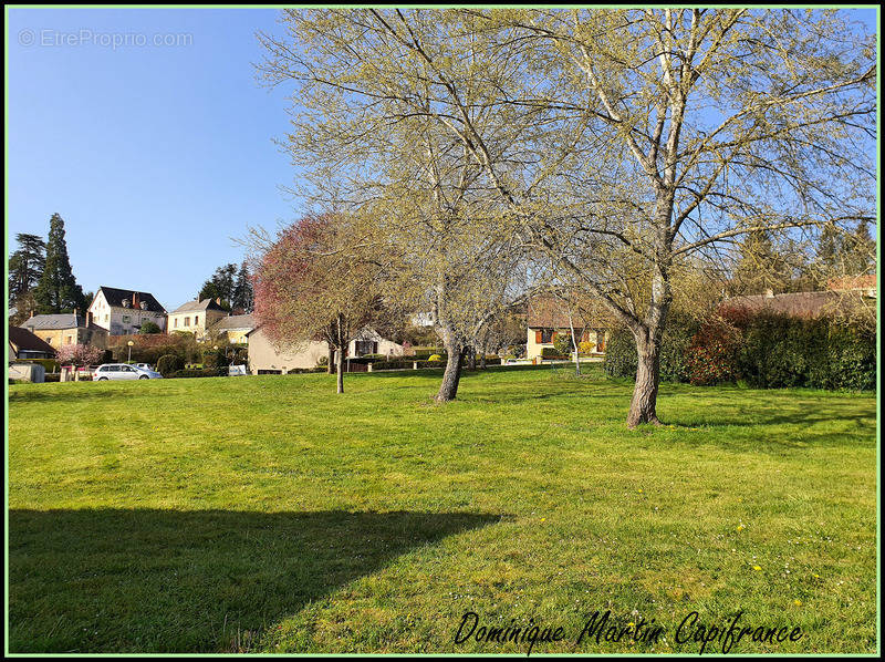 Terrain à COURDEMANCHE